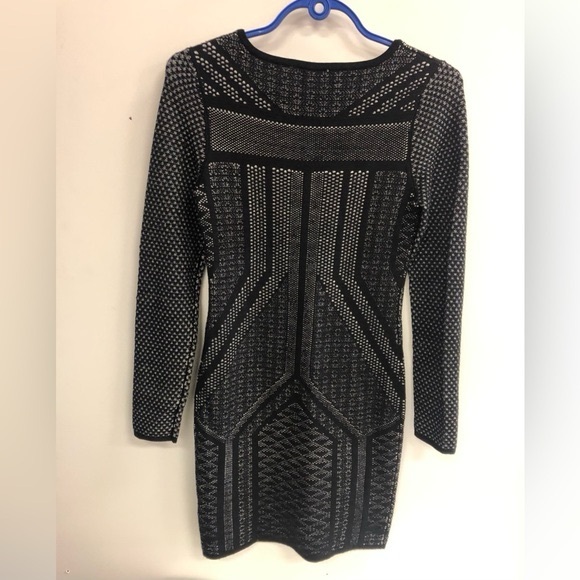 DEX BLACK AND IVORY KNIT BODY CON FITTED SWEATER MINI DRESS IN EXTRA SMALL - Picture 7 of 8